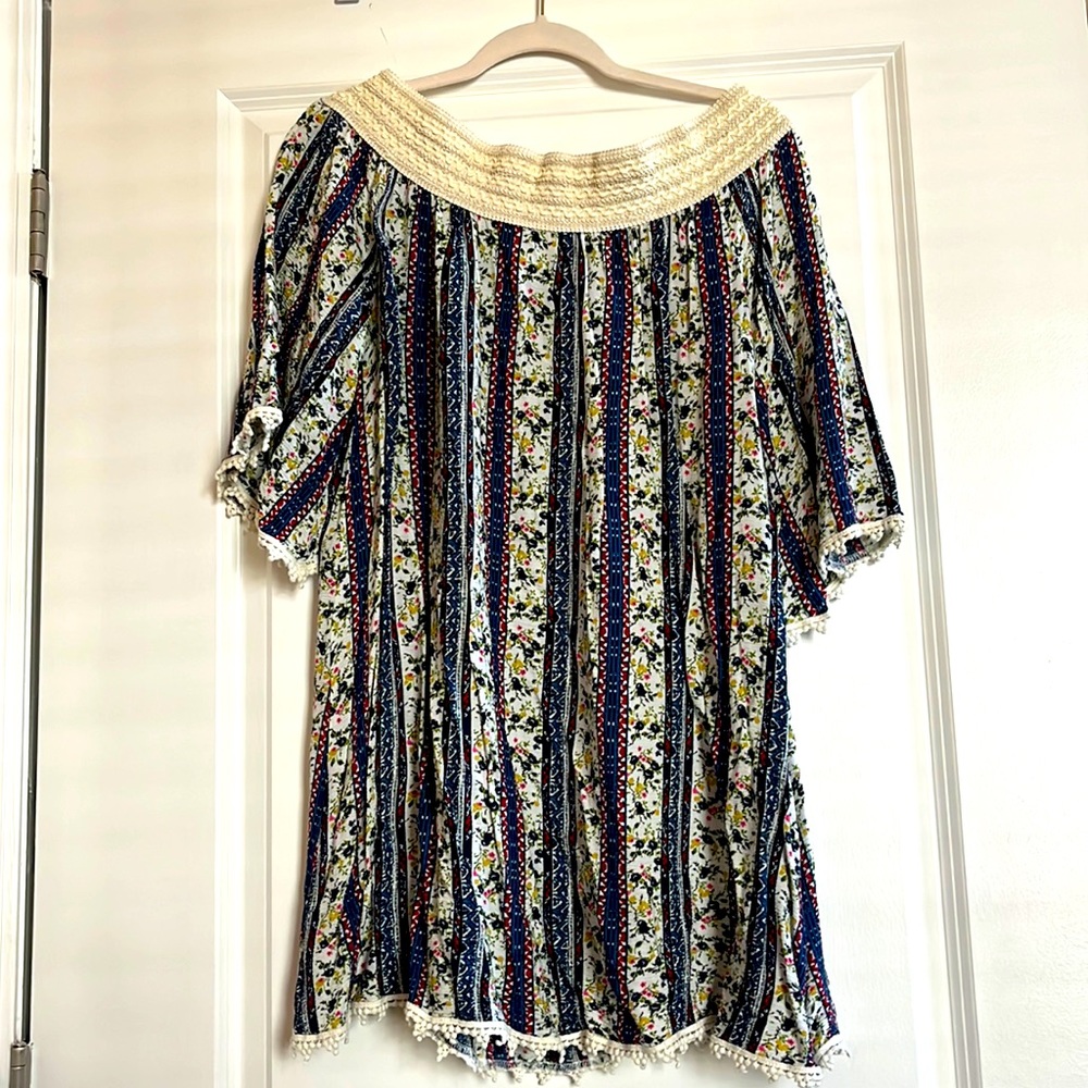 COPY - 💥$5 FLASH SALE 💥
 Floral striped off the shoulder tunic